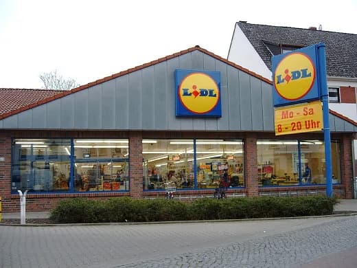 Seis países latinoamericanos se quejan por los bajos precios del banano en los supermercados alemanes Lidl; la reducción es de hasta un 47%