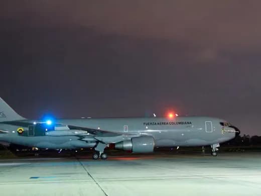 Gobierno de Colombia dispuso del avión presidencial para el retorno de colombianos deportados desde Estados Unidos