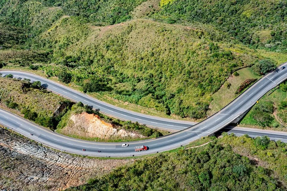 Sacyr firmará financiamientos por US$440 millones para concesiones viales en Paraguay y Colombia