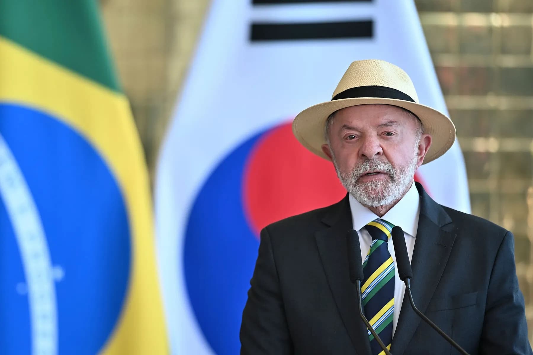 Luiz Inácio Lula da Silva sigue a la cabeza del conteo con el 81,84% de las mesas informadas