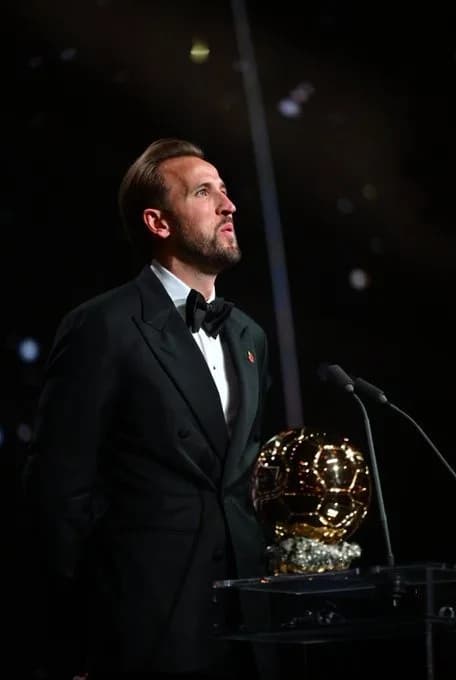El delantero inglés Harry Kane ganó el Balón de Oro 2026