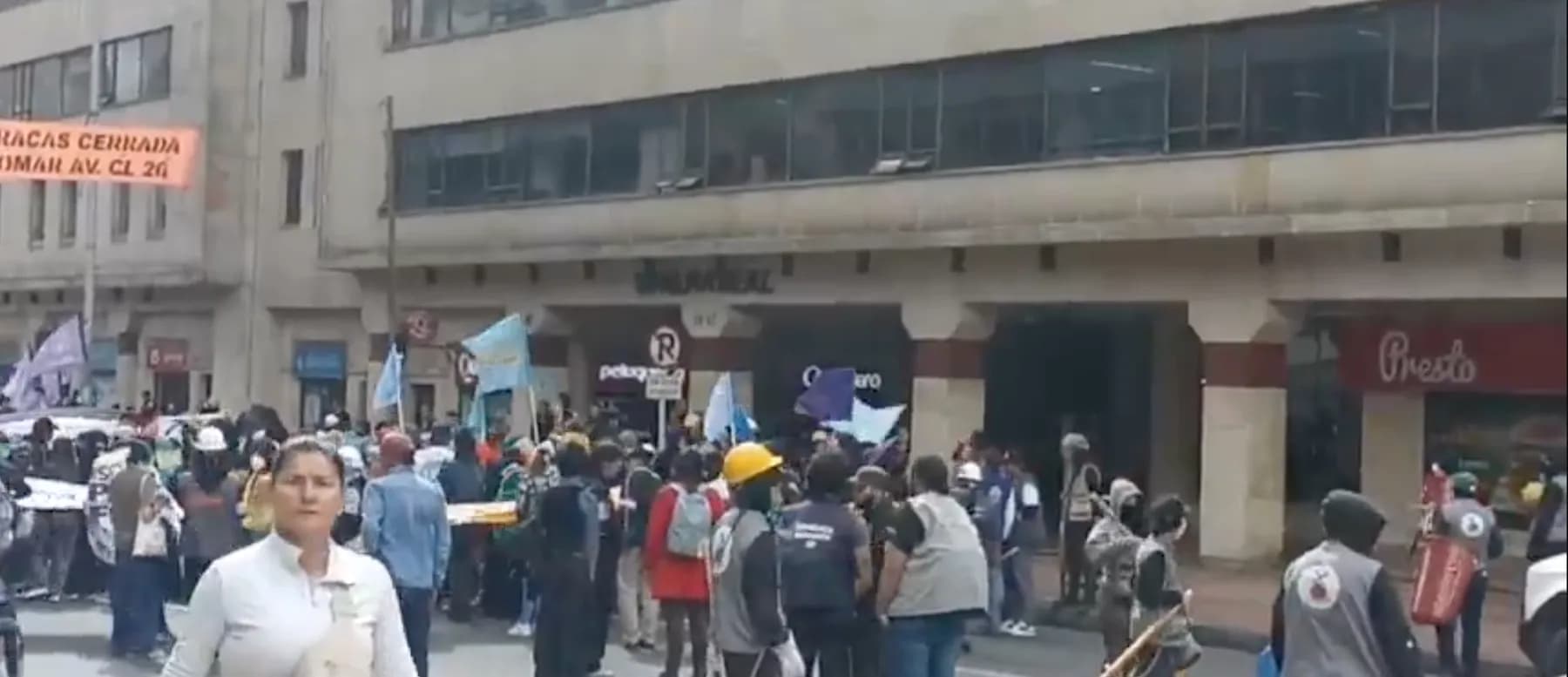Seis rutas de Transmilenio afectadas por una manifestación en la Avenida Eldorado