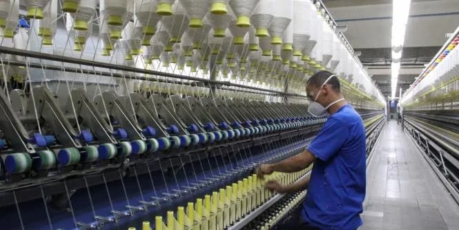 Fabricato dice que mantiene operación de hilos para exportación; producción destinada al mercado local no resulta viable por importaciones