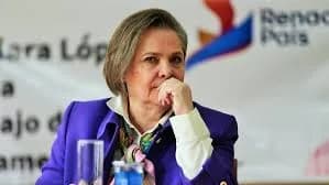 La senadora Clara López anunció que será precandidata presidencial del Pacto Histórico y después la ganadora del Frente Amplio