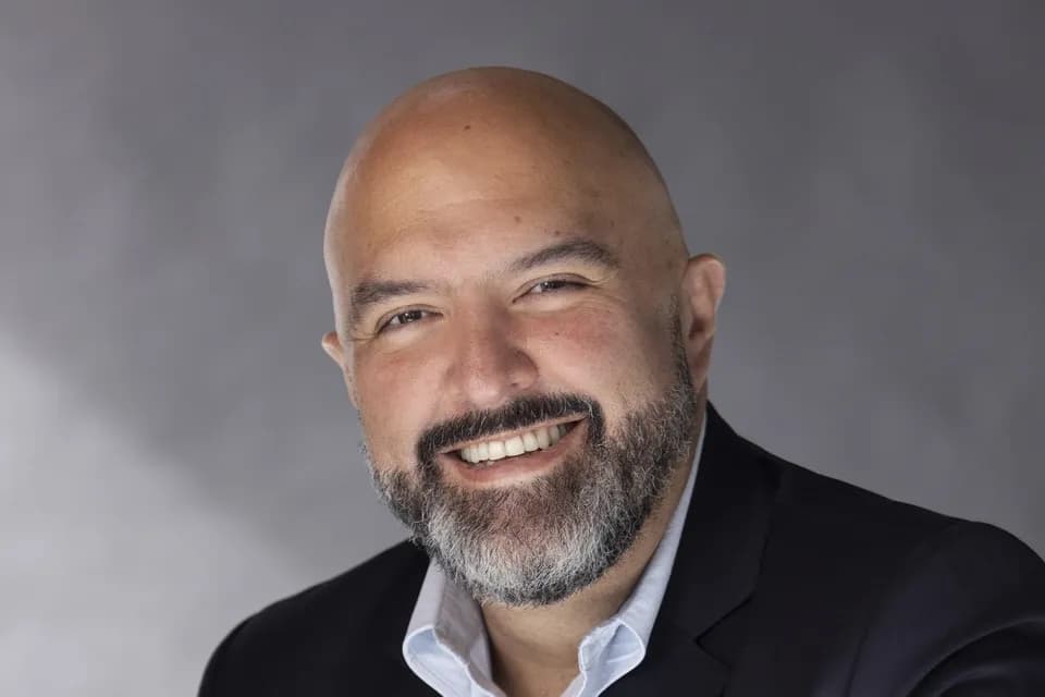 Juan Pablo Barrera Ulloa, nuevo vicepresidente de Asuntos Corporativos de Corona
