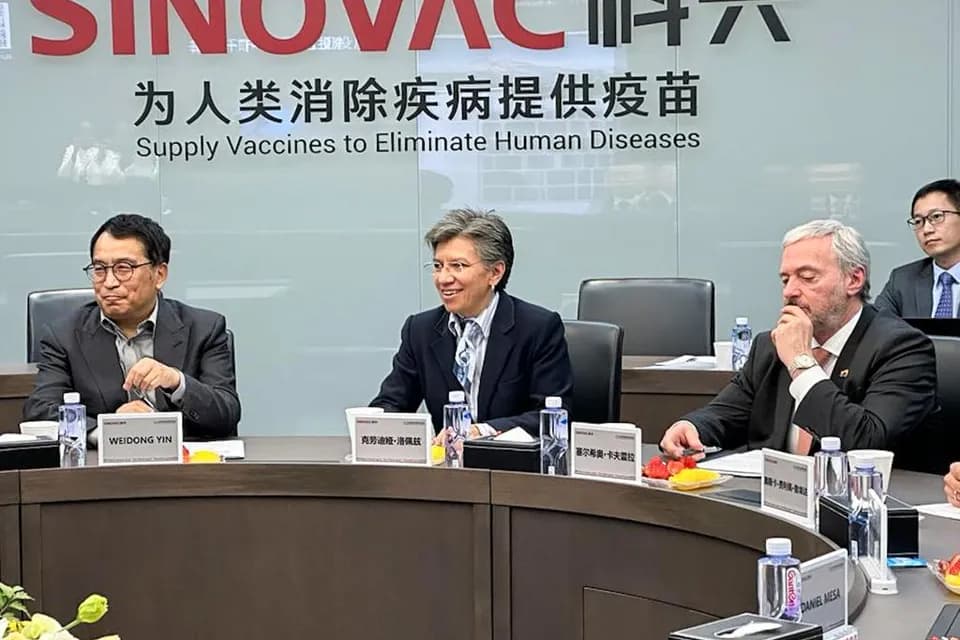 Bogotá realizará una inversión por $450.000 millones para la construcción de la primera fábrica de vacunas de Colombia; Sinovac aportará $347.000 millones entre 2024 y 2033