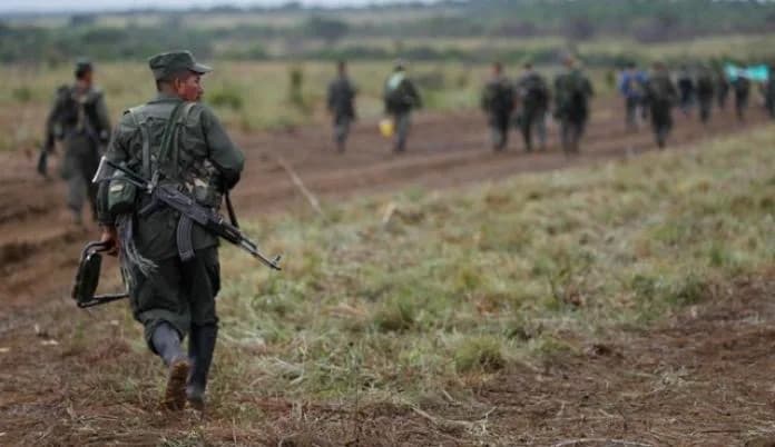 Disidencias de las Farc piden restablecer el cese al fuego y anuncian nuevos ataques contra objetivos militares y policiales