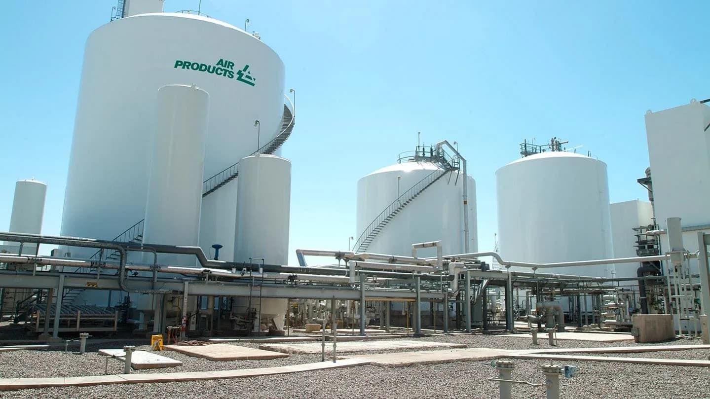 Oxicol (del grupo británico Linde) le adquirió a Cryogas (que es controlada por la estadounidense Air Products) una planta de separación de aire en Galapa, en el departamento del Atlántico