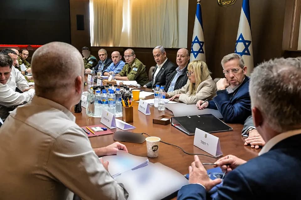 El Gabinete de Seguridad israelí aprobó acuerdo de tregua con Hamás que permitirá un canje de rehenes por prisioneros palestinos