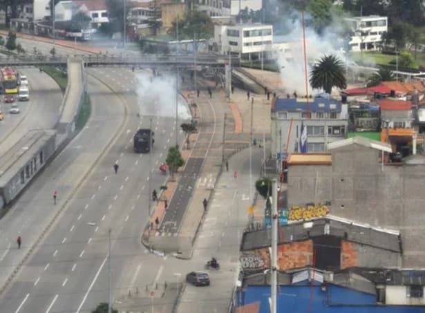 Cierres en varias vías de Bogotá: la NQS, Avenida Eldorado y el corredor Autopista Sur están cerradas