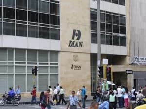La Policía Fiscal y Aduanera de la Dian incautó mercancía avaluada en $ 72.000 millones en tres operativos en Cali