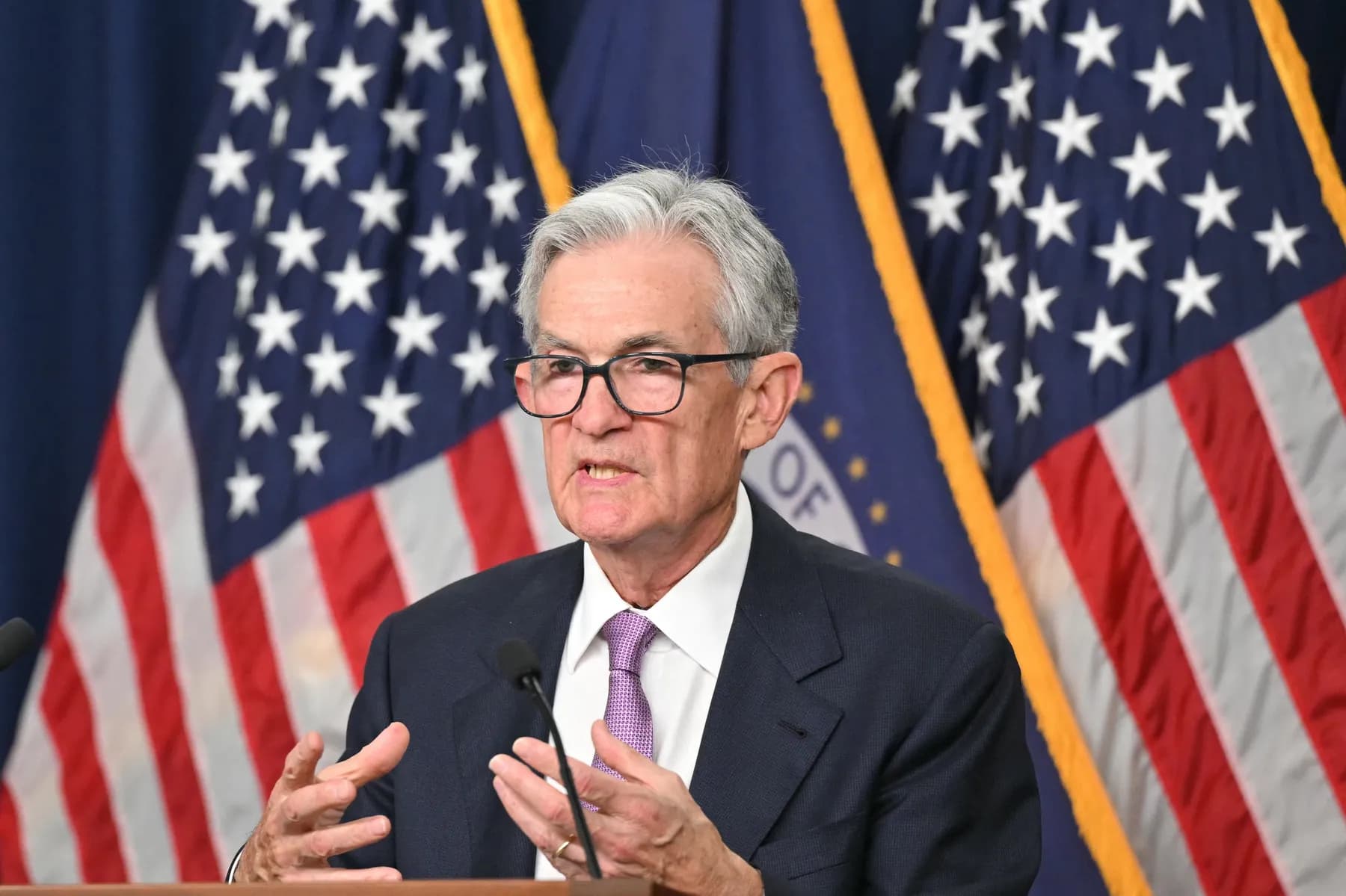 Powell cree que Estados Unidos está lejos de la estanflación
