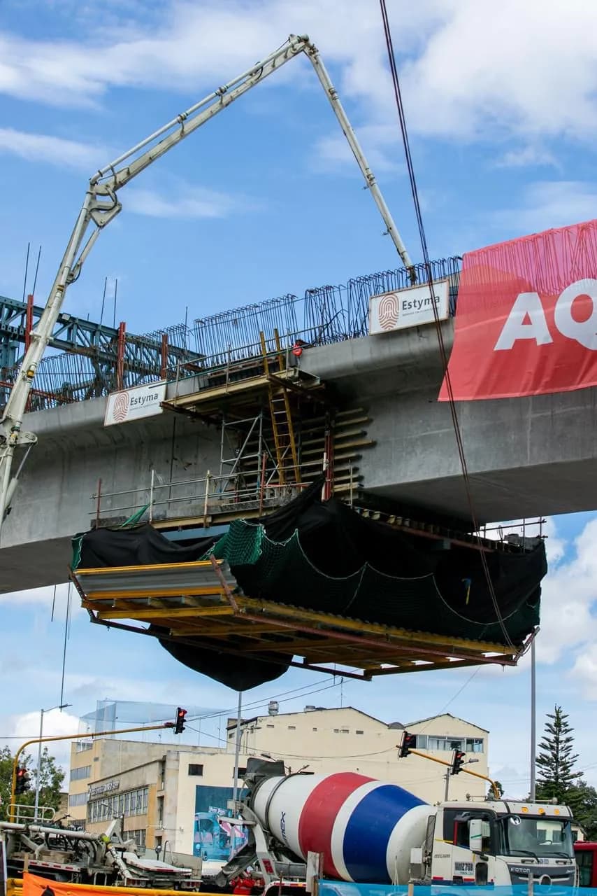 Puente ferroviario sobre la Calle 26 queda listo para continuar obras del Metro