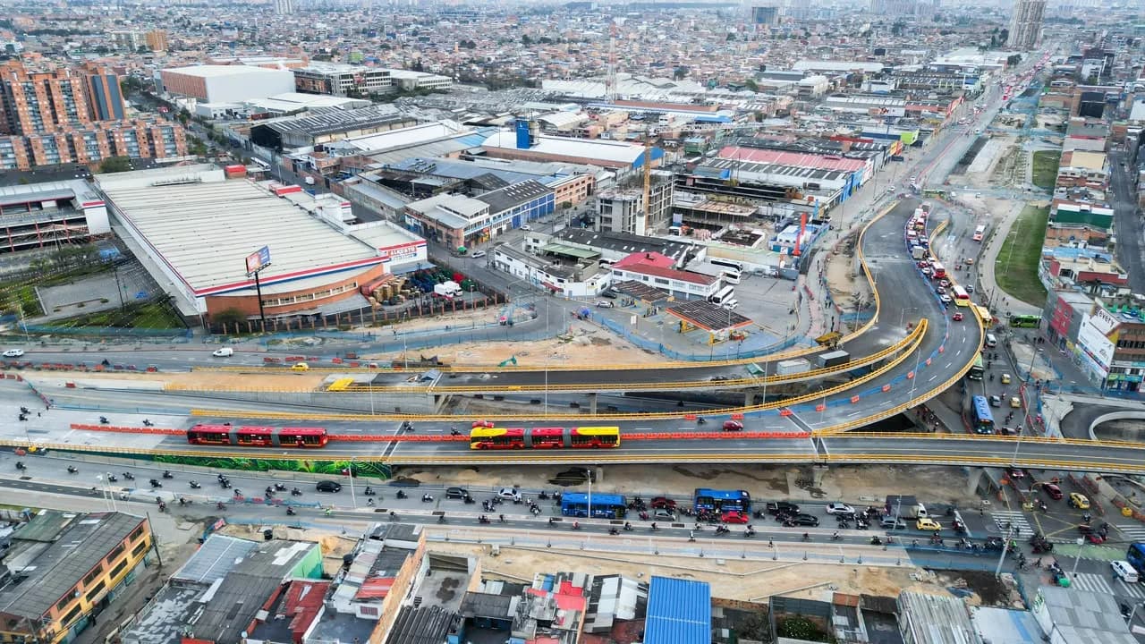 Cinco grupos de la Avenida 68 en Bogotá estarían listos en 2026