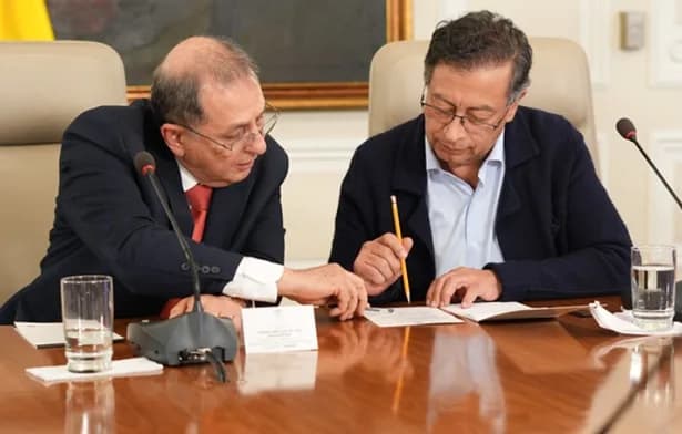 Ante la andanada de críticas al nombramiento de Armando Benedetti, el presidente Petro salió a su defensa