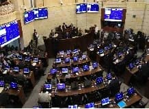 Ponentes de la Reforma Pensional alternativa le acaban de proponer a la Plenaria del Senado que el proyecto entre a regir en 2026 por necesitar 90 decretos reglamentarios